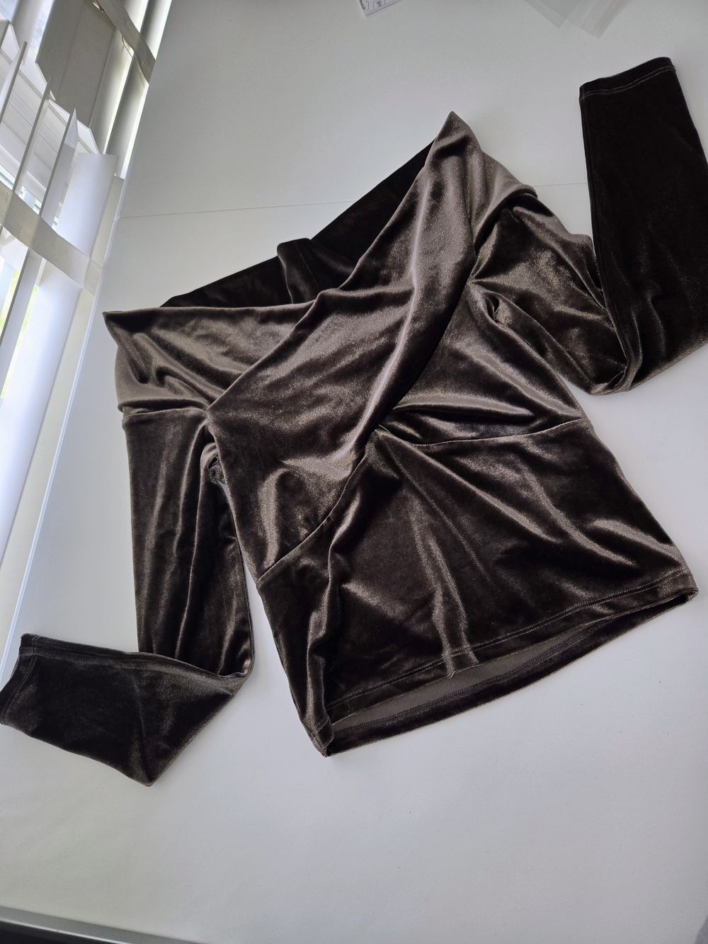 NWT All Saints Brown Velvet Off-Shoulder Top Long Sleeve Blouse Asymmetrical 6 - Picture 6 of 11